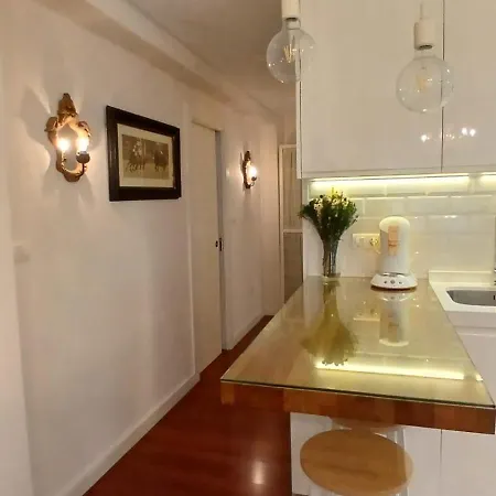 Primavera Congresos Apartment *